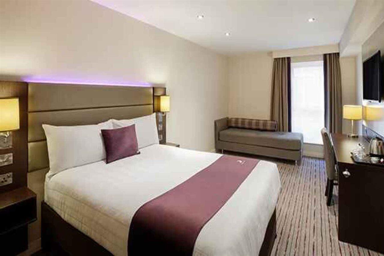 Premier Inn Oxford Kidlington Bagian luar foto